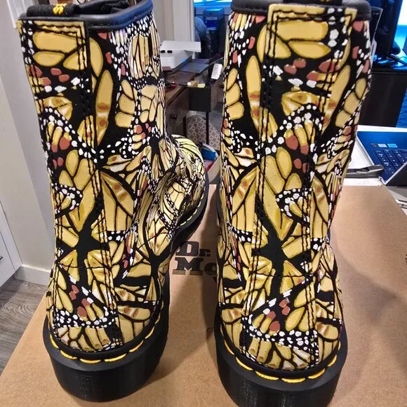 Dr. Martens 1460 Butterfly Print Suede Boots Men's Size 10 RARE NEW - Picture 6 of 16